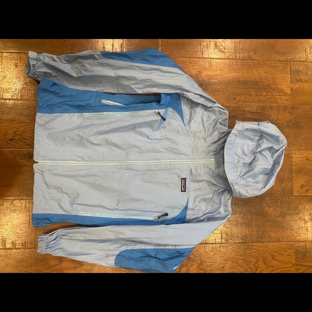Patagonia non-waterproof jacket